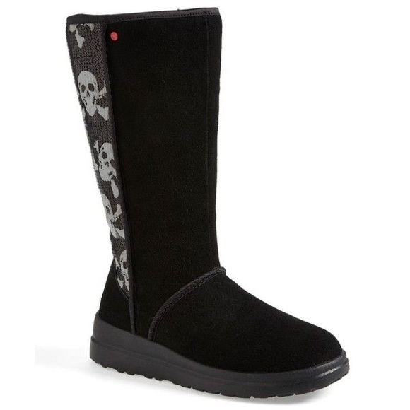 UGG Shoes - ❤️ I Heart UGG Skull Crossbones Sequin Sz 11 Black Tall Suede Boots Uggs Zip Up